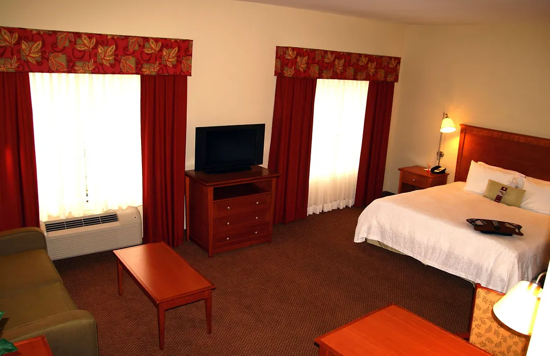 Hampton Inn Clinton-1